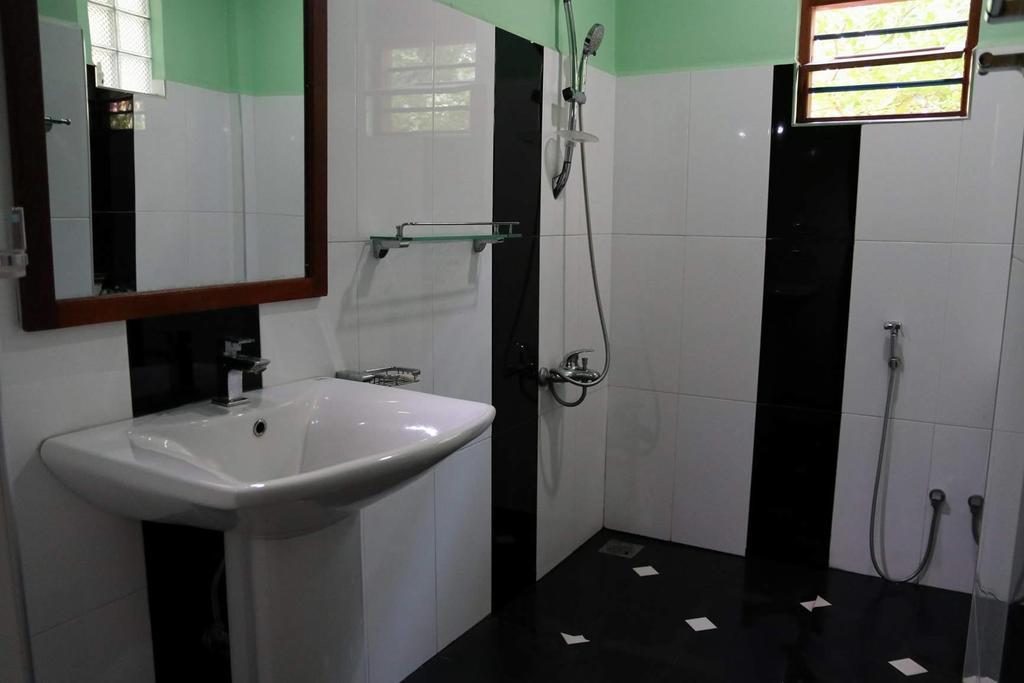 Leopard City Hostel Tissamaharama Zewnętrze zdjęcie